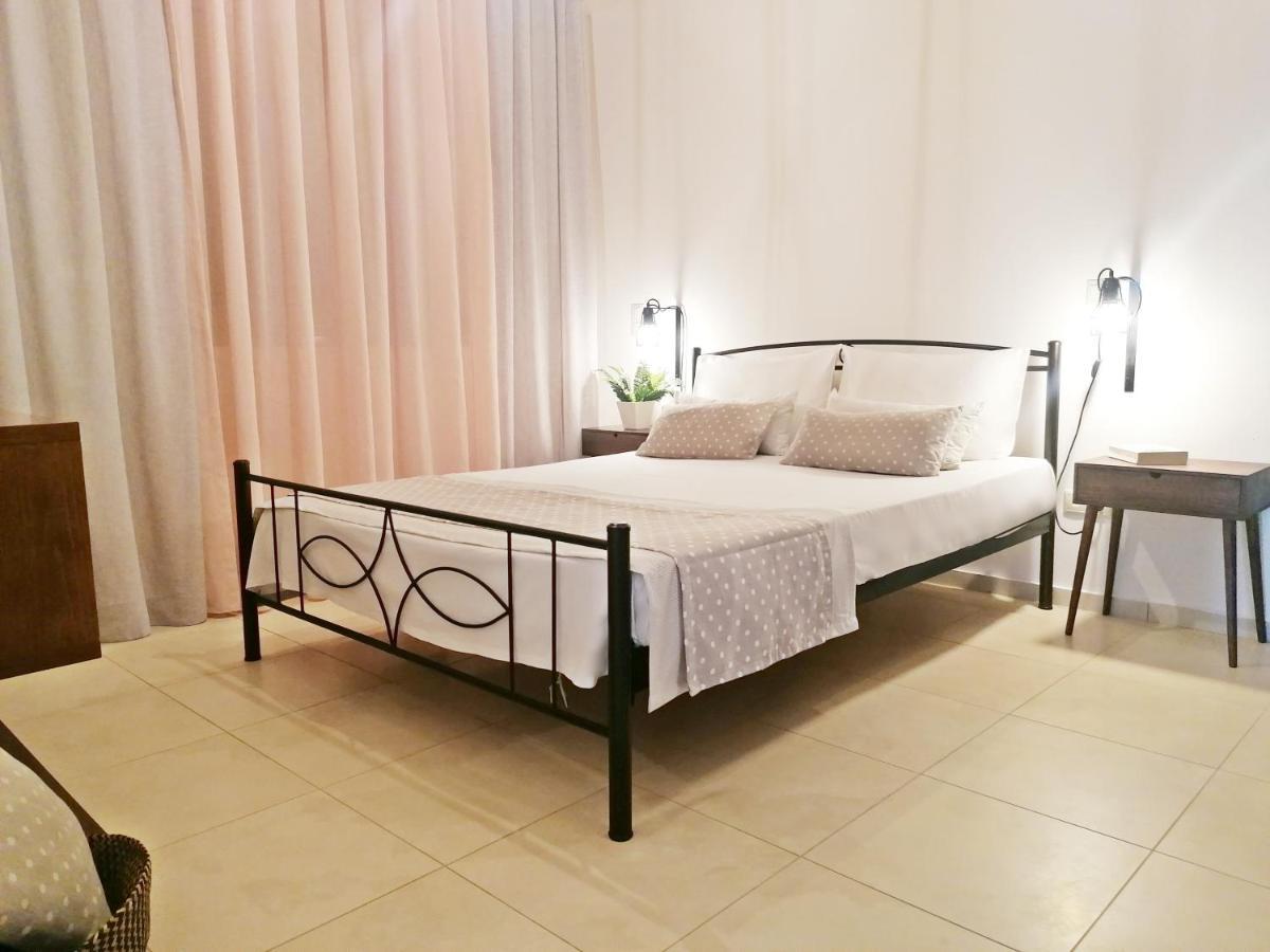Stavi'S Guesthouse Miloi  Ngoại thất bức ảnh