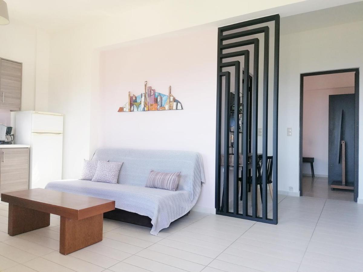 Stavi'S Guesthouse Miloi  Ngoại thất bức ảnh