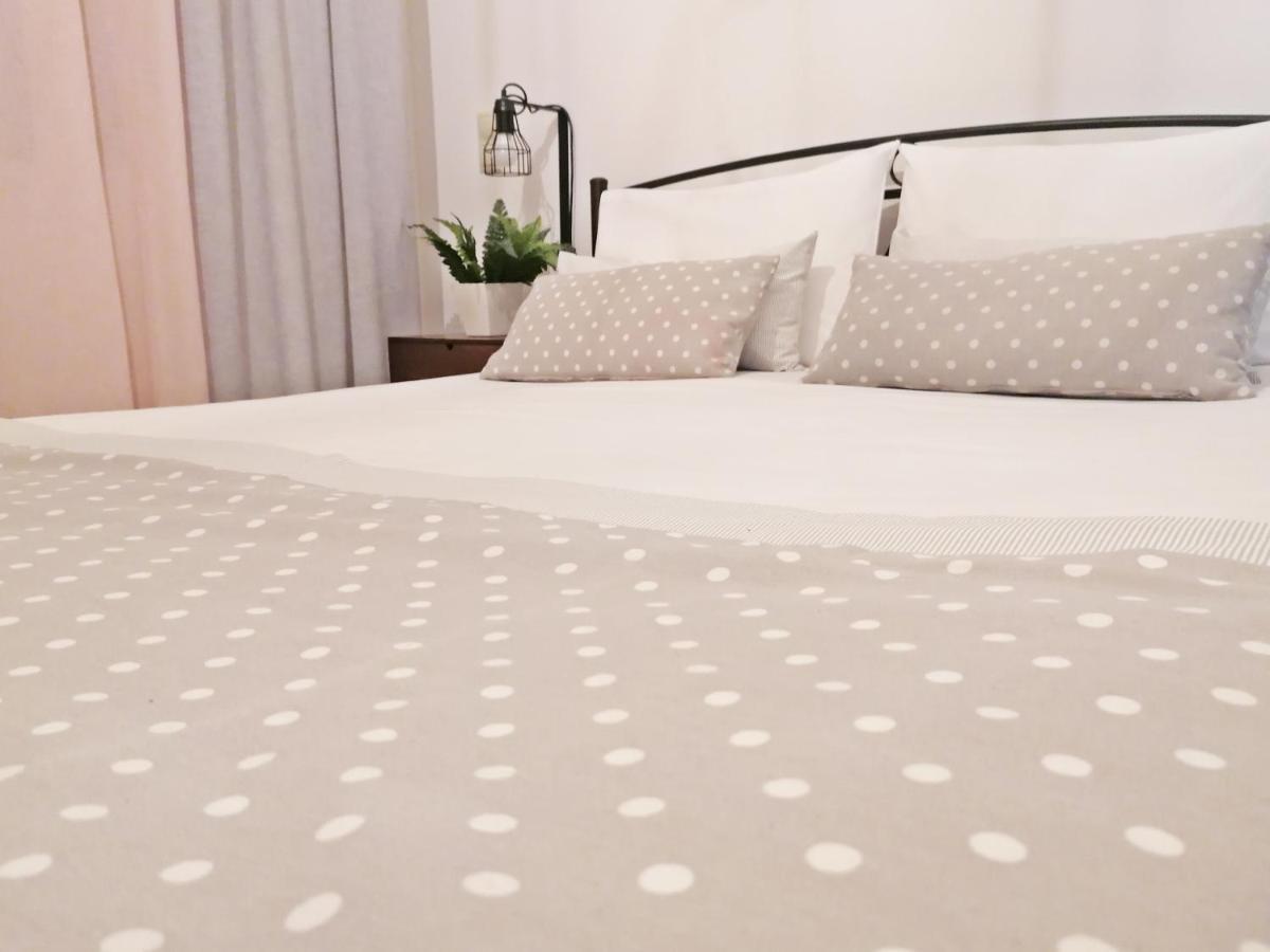 Stavi'S Guesthouse Miloi  Ngoại thất bức ảnh
